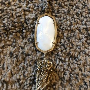 Kendra Scott necklace